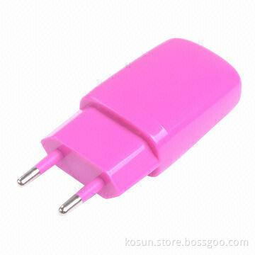 USB Travel Charger, Measures 48 x 39 x 23mm